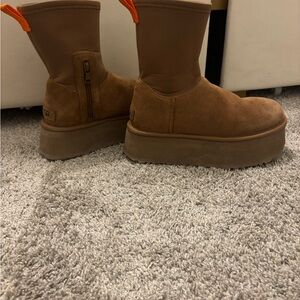 UGG classic dipper platform boots